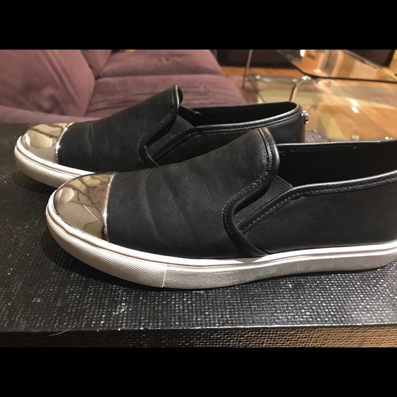 Steve Madden slip on sneakers - Picture 4 of 5